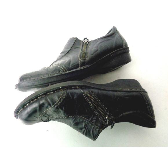 CLARKS Bendables US 7M Crinkle Black Leather Slip On Zip Up Casual Shoes - Picture 6 of 8